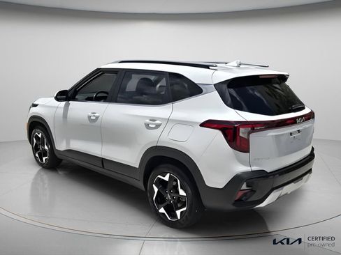 Certified 2025 Kia Seltos EX w/ EX Sunroof Package FWD image 8