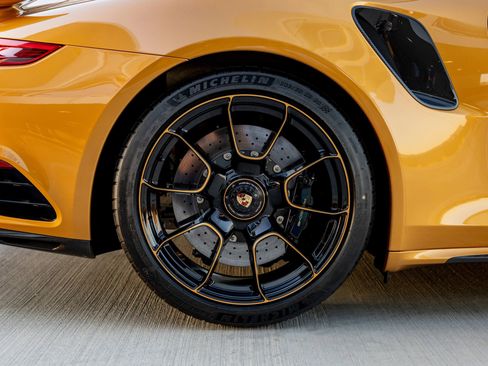 Used 2018 Porsche 911 Turbo S image 30