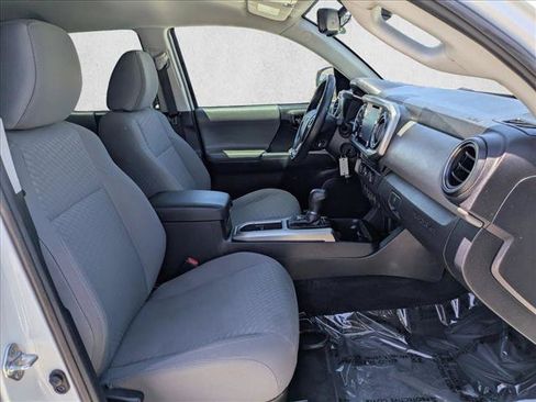 Used 2021 Toyota Tacoma SR5 RWD image 19