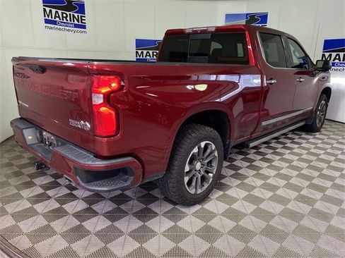 Used 2022 Chevrolet Silverado 1500 High Country w/ Z71 Off-Road Package image 16