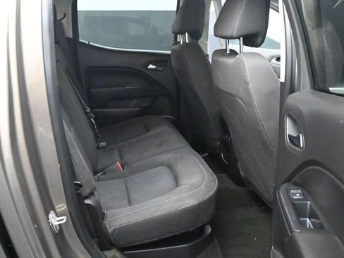 Used 2016 Chevrolet Colorado LT w/ LT Convenience Package image 11