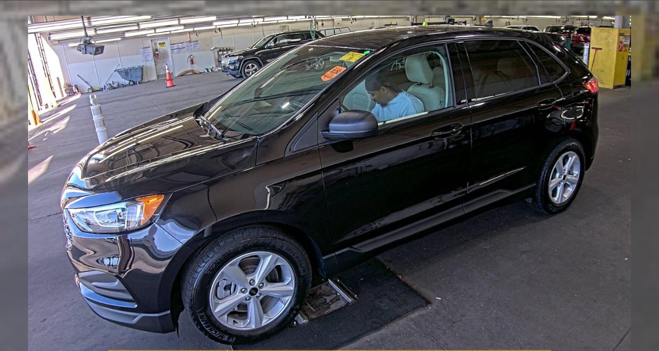 Used 2023 Ford Edge SE AWD/4WD image 1