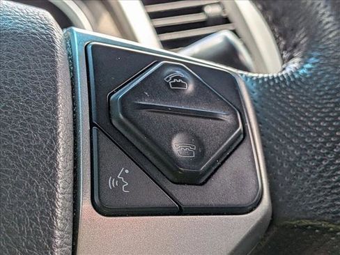 Used 2015 Toyota Tacoma 4x4 Double Cab w/ TRD Off-Road Package image 14