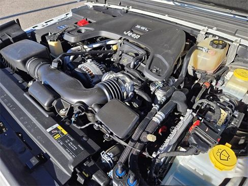 Used 2018 Jeep Wrangler Unlimited Sport image 22