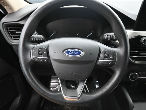 Used 2020 Ford Escape SE image 13