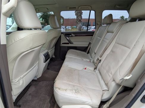 Used 2013 Lexus GX 460 w/ Comfort Plus Pkg image 15