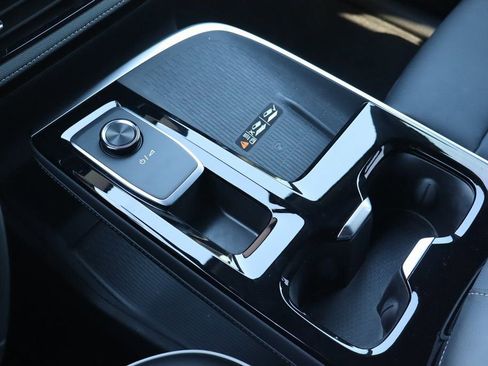 New 2025 Buick Enclave Preferred FWD image 17