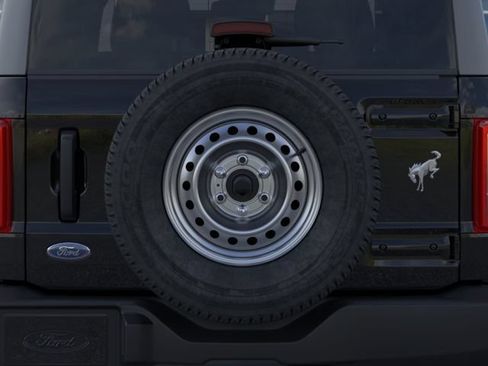 New 2025 Ford Bronco 2-Door AWD/4WD image 24