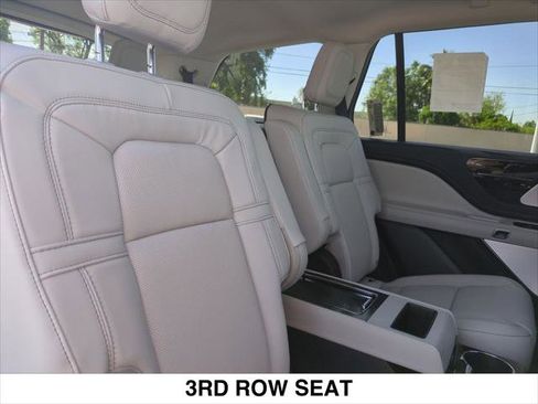 New 2026 Lincoln Aviator Reserve w/ Luxury Package AWD/4WD image 13