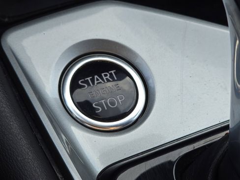 Used 2023 Nissan Altima 2.5 SR w/ SR Premium Package image 13