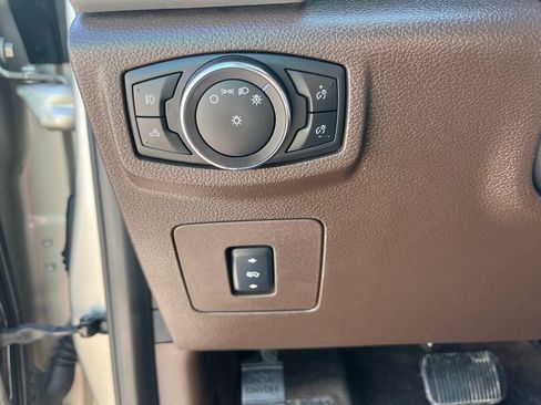 Used 2017 Ford F150 King Ranch w/ Equipment Group 601A Luxury RWD image 31