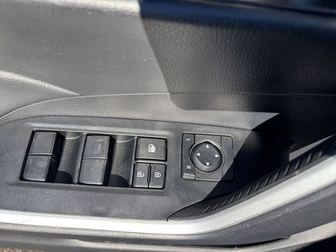 Used 2025 Toyota RAV4 LE image 20