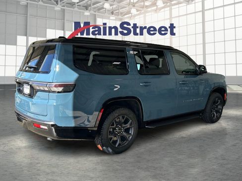 New 2026 Jeep Grand Wagoneer 4WD image 5