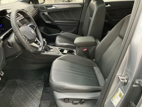 Used 2024 Volkswagen Tiguan SE R-Line image 13