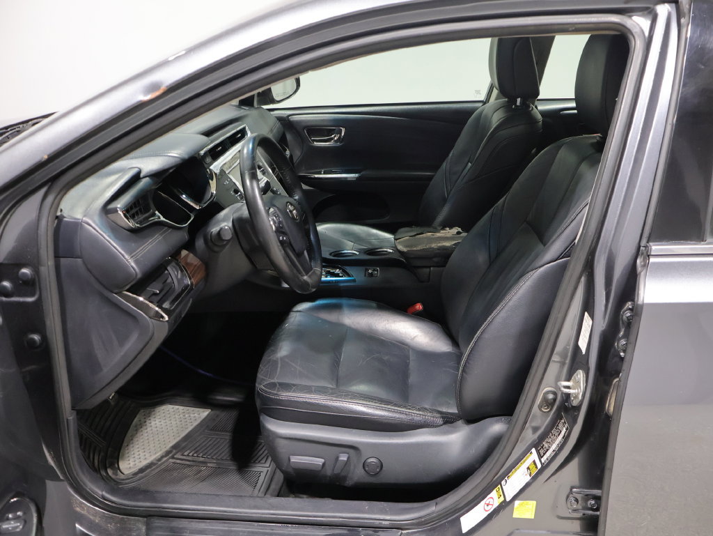 Used 2013 Toyota Avalon XLE FWD image 14