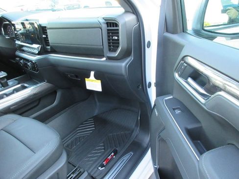 New 2026 Chevrolet Silverado 1500 LTZ w/ LTZ Premium Package image 22