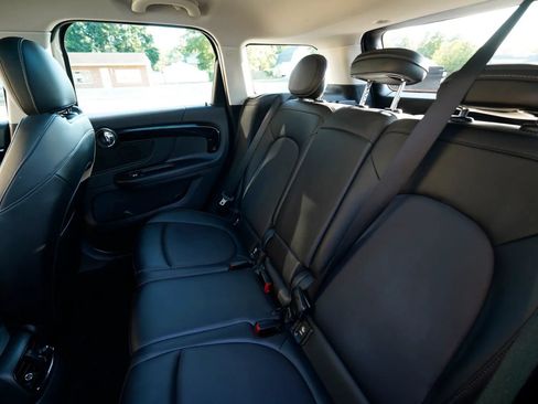 Used 2019 MINI Cooper Countryman S w/ Premium Package FWD image 30