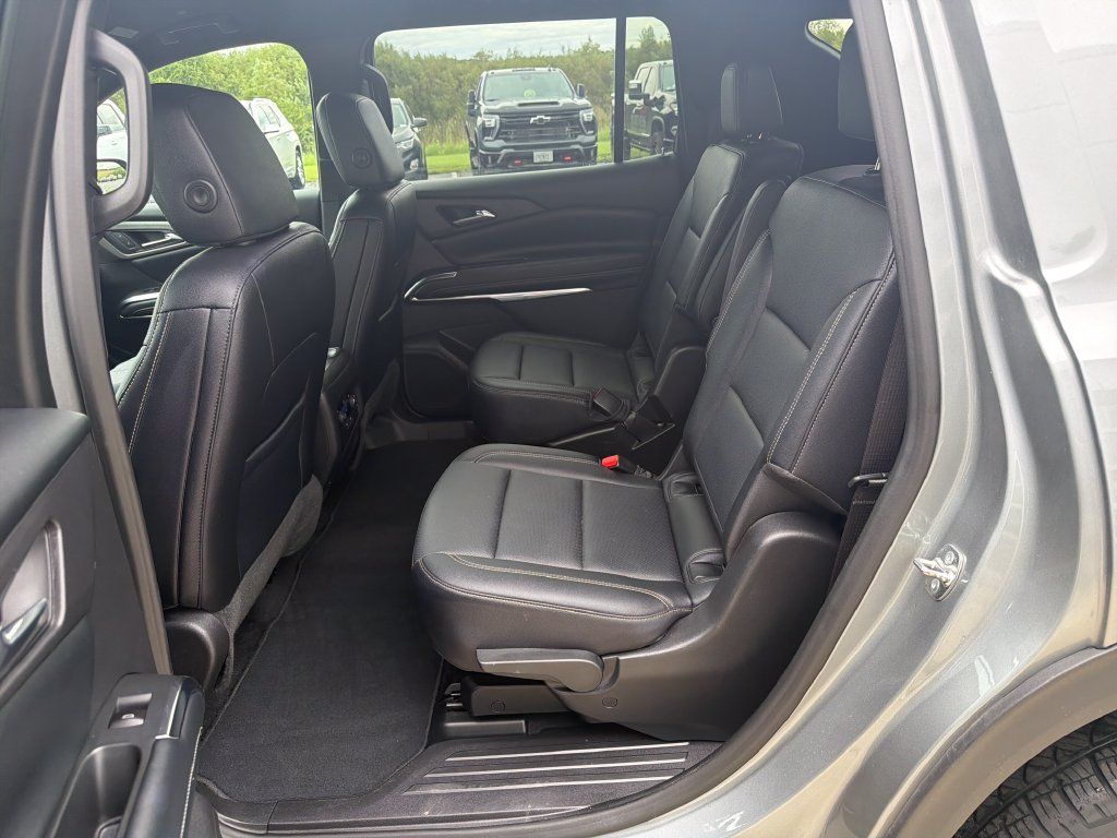 Certified 2026 Chevrolet Traverse LT AWD/4WD image 29