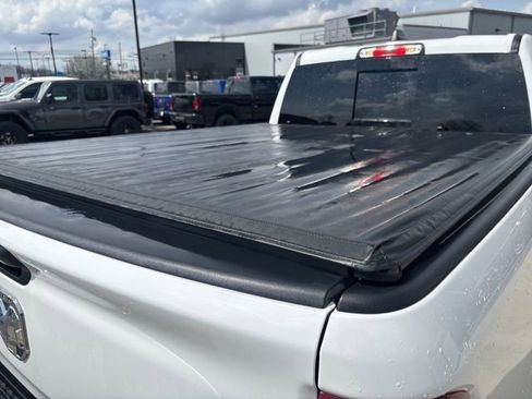 Used 2023 RAM 1500 Lone Star image 12