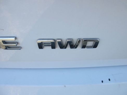 Used 2021 Chevrolet Traverse Premier image 12