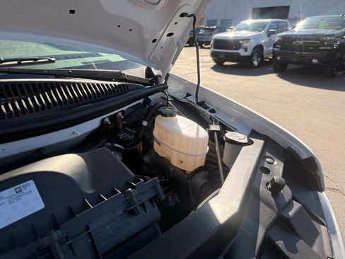 New 2025 Chevrolet Express 3500 Work Van w/ Driver Convenience Package image 27