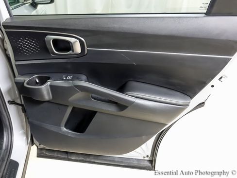Used 2024 Kia Sorento S w/ Panoramic Sunroof Package image 25