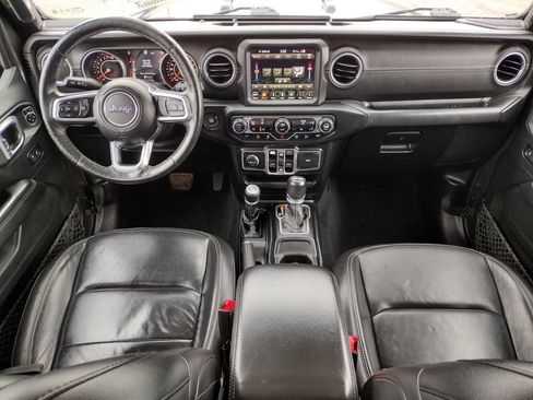 Used 2018 Jeep Wrangler Unlimited Sahara image 15