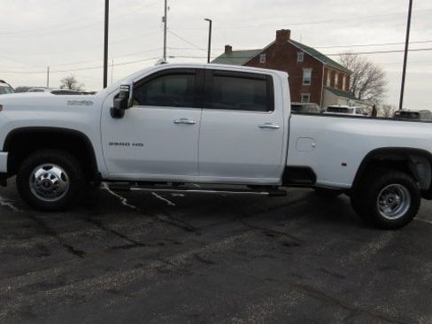 Used 2022 Chevrolet Silverado 3500 High Country image 13