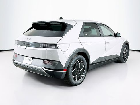 Used 2024 Hyundai Ioniq 5 SEL RWD image 9