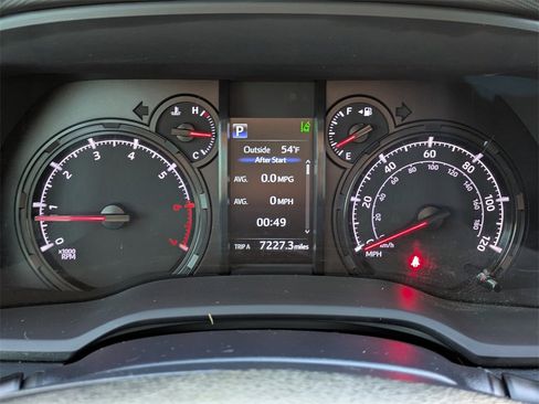 Certified 2022 Toyota 4Runner SR5 Premium image 30