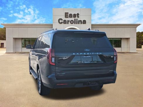 Used 2025 Ford Expedition Max Active image 5