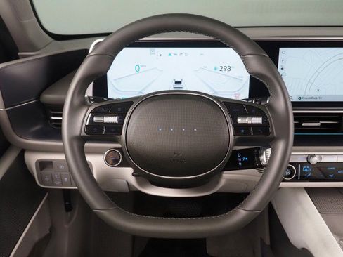 Used 2025 Hyundai Ioniq 6 SEL RWD image 17