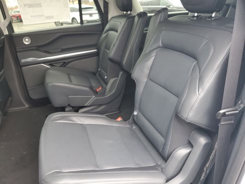 New 2026 Lincoln Navigator L Reserve AWD/4WD image 30