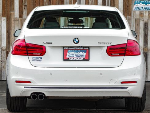 Used 2018 BMW 330i xDrive Sedan AWD/4WD image 5
