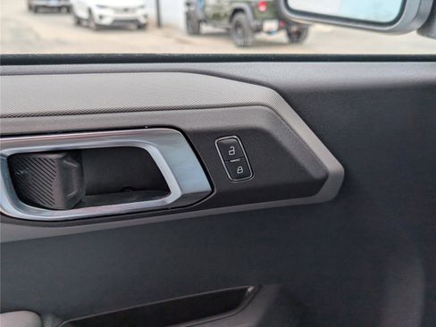 Used 2023 Ford Bronco Big Bend image 18