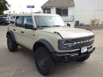 New 2025 Ford Bronco Badlands w/ Sasquatch Package