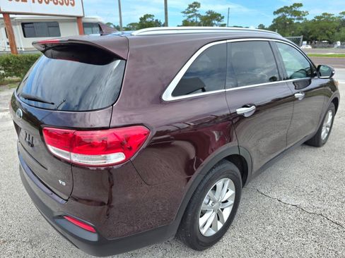 Used 2016 Kia Sorento LX FWD image 4