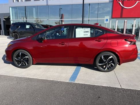 Used 2025 Nissan Versa SR w/ Trunk Package image 2