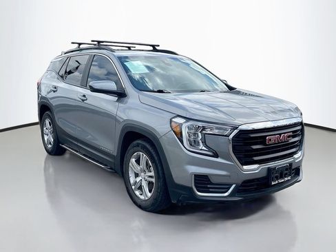 Used 2023 GMC Terrain SLE w/ Driver Convenience Package FWD image 8