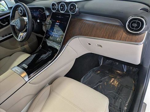 Used 2026 Mercedes-Benz GLC 300 image 22