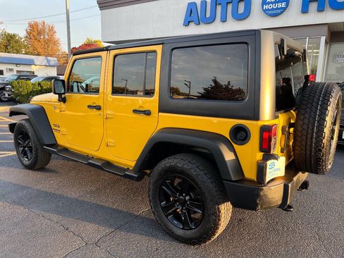Used 2015 Jeep Wrangler Unlimited Sport w/ Quick Order Package 24S image 12