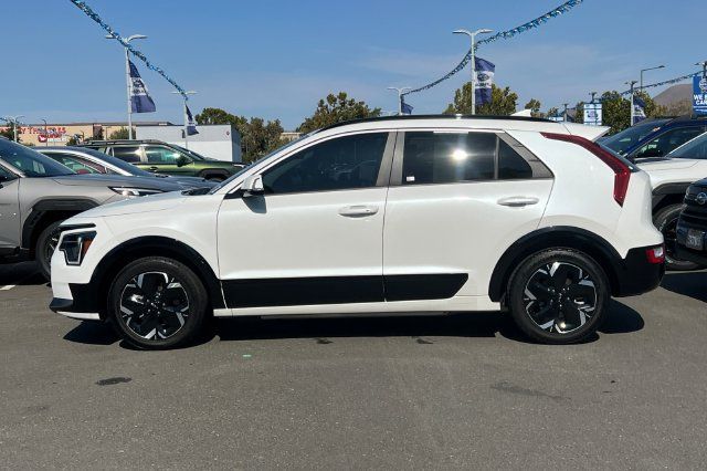 Used 2024 Kia Niro Wind FWD image 7