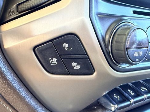 Used 2018 GMC Sierra 2500 Denali w/ Duramax Plus Package image 12