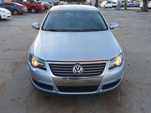 Used 2007 Volkswagen Passat 2.0T image 8