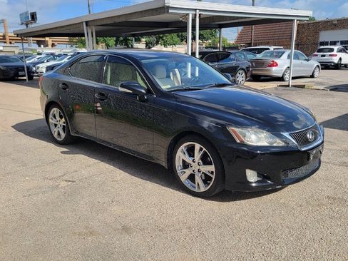 Used 2010 Lexus IS 250 w/ Preferred Accessory Package RWD image 2