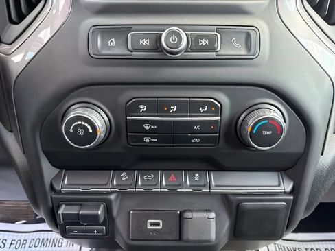 Used 2019 Chevrolet Silverado 1500 Custom Trail Boss w/ Custom Convenience Package AWD/4WD image 24