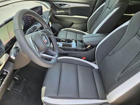 New 2025 Buick Envision Sport Touring image 9