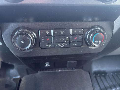 Used 2021 Ford F250 XLT w/ XLT Premium Package image 12