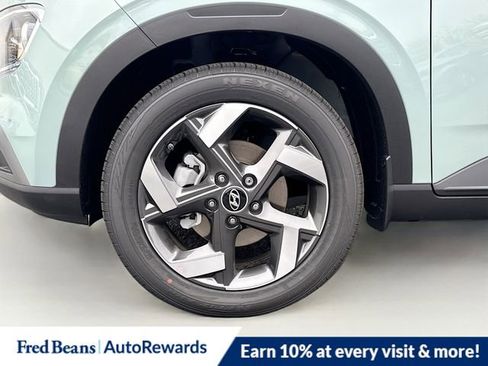 New 2025 Hyundai Venue SEL image 32