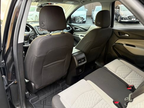 Used 2020 Chevrolet Equinox LS w/ LS Convenience Package image 19